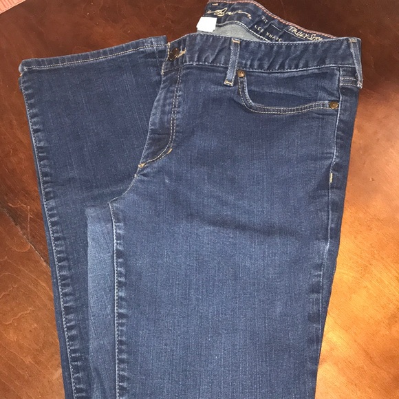 Eddie Bauer Women’s Jeans 12L Truly Straight Leg Dark Denim Wash - Picture 1 of 13